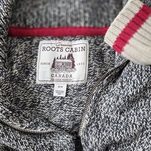 Roots Cabin Knit with Red Stripe